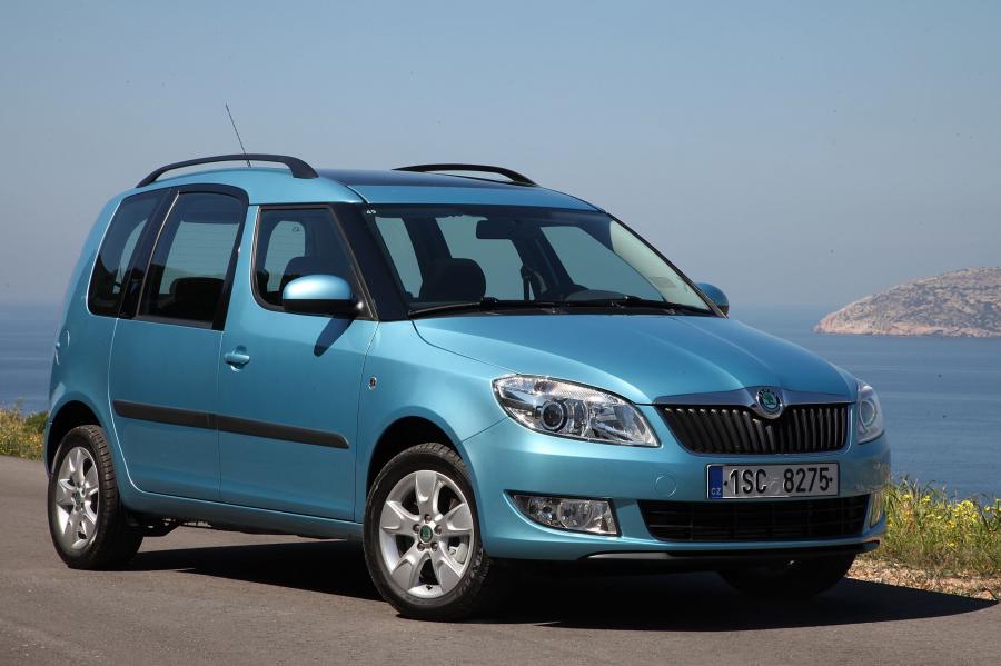  Skoda Roomster 2010 года  (фото 14 из 46)